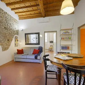 sweet-home-santa-trinita.it-tuscanyhotel.com/